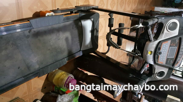 Băng tải máy chạy bộ khô cứng có ảnh hưởng tới động cơ