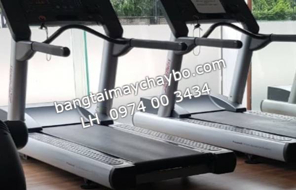 Hết hồn với giá bán một tấm thảm chạy bộ máy Life Fitness