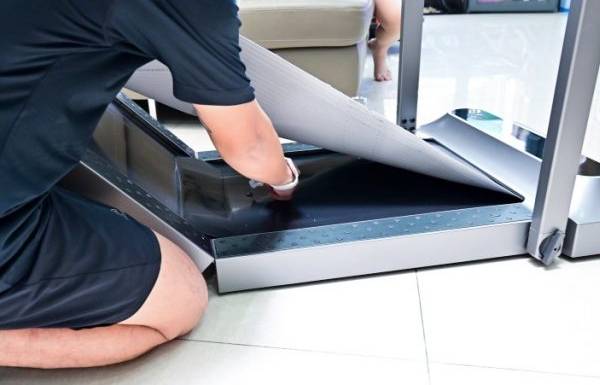 Thường xuyên tra dâu bôi trơn băng tải mà vẫn thấy nóng 