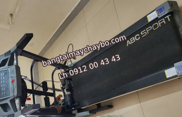 Nhiều máy chạy bộ băng tải còn tốt mà khách hàng báo thay